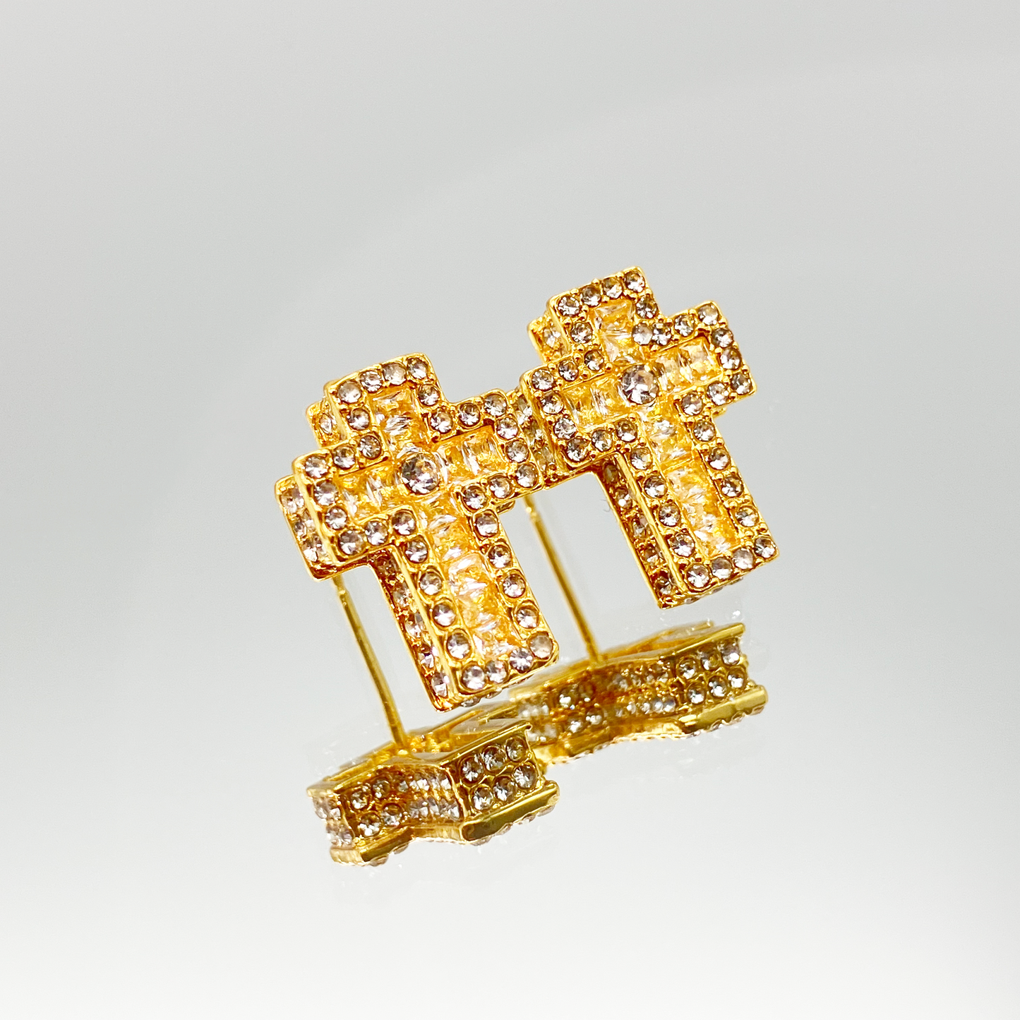 Luxe Cross Ice Stud Earrings【Gold】
