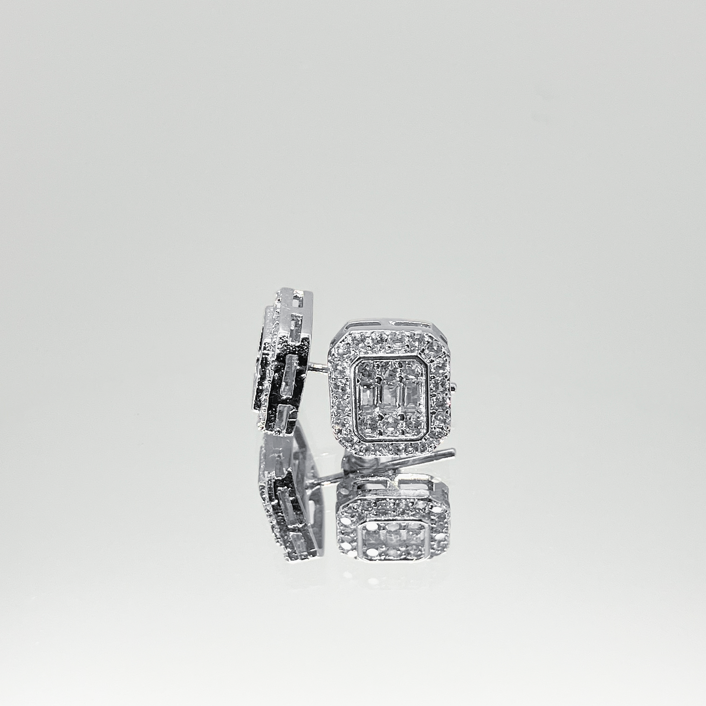 Luxe Square Pavé Earrings【Silver】